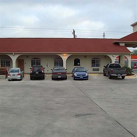 Winnquest Inn Near Ft. Sam Houston San Antonio Exterior photo
